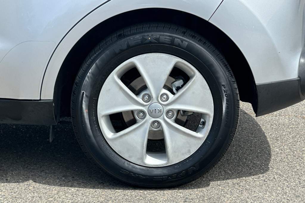 Thumbnail: 2015 Kia Soul - 8