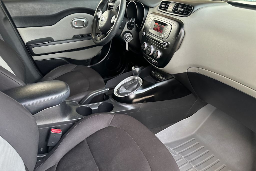 Thumbnail: 2015 Kia Soul - 13