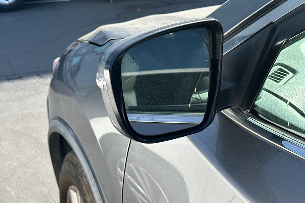 2018 Nissan Rogue SV 7