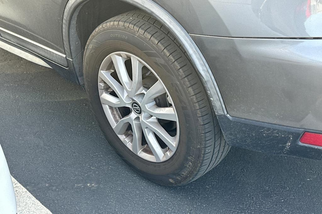 2018 Nissan Rogue SV 20