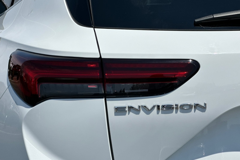 2021 Buick Envision Essence 33