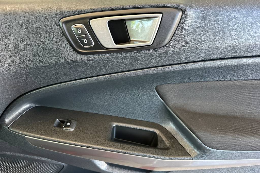 2020 Ford EcoSport SE 24
