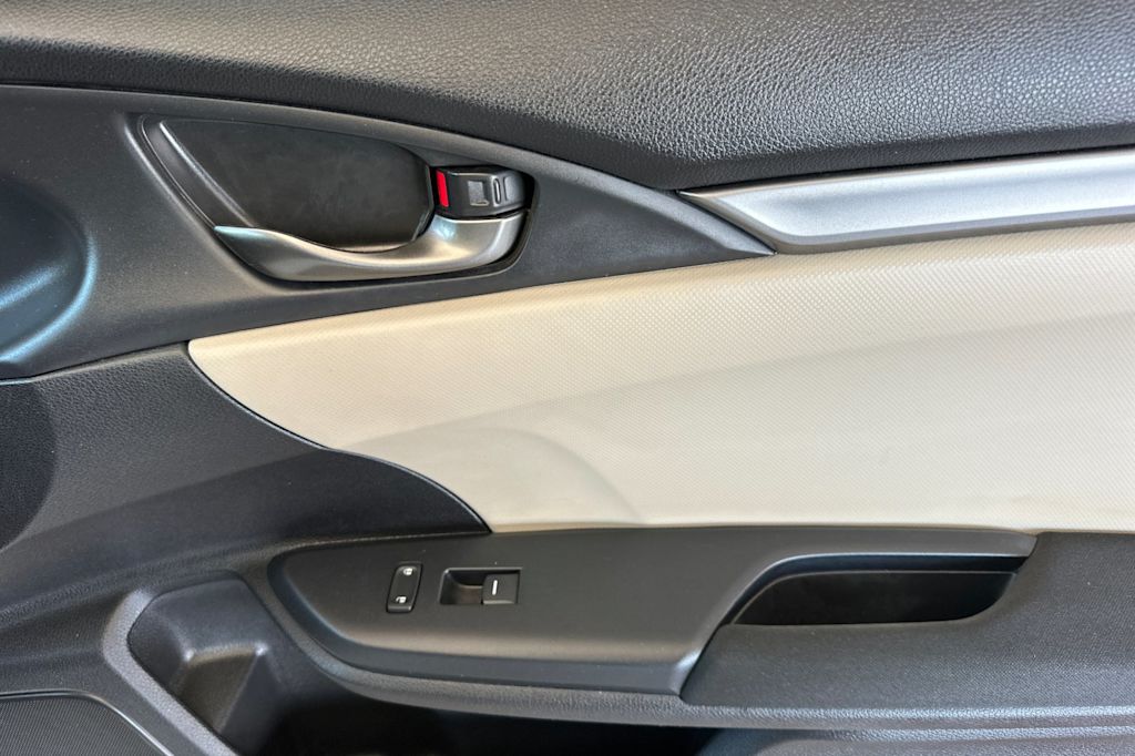 Thumbnail: 2018 Honda Civic - 23