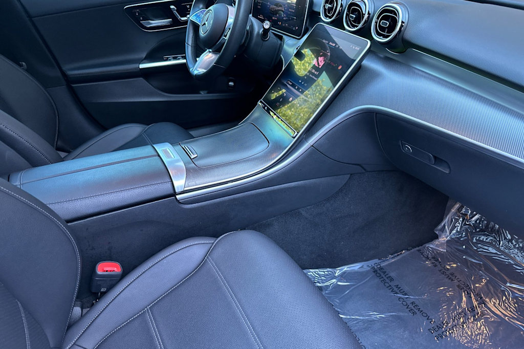 Thumbnail: 2024 Mercedes-Benz C-Class - 10