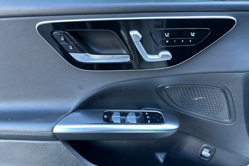 Thumbnail: 2024 Mercedes-Benz C-Class - 19