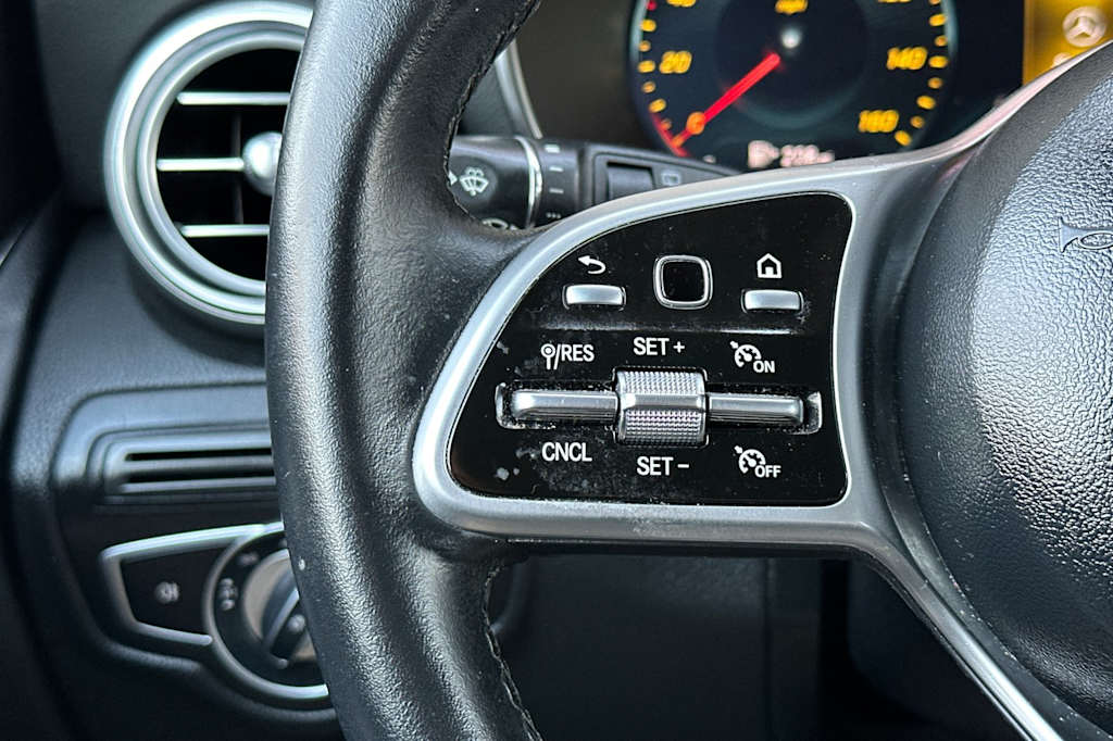 Thumbnail: 2022 Mercedes-Benz GLC - 30