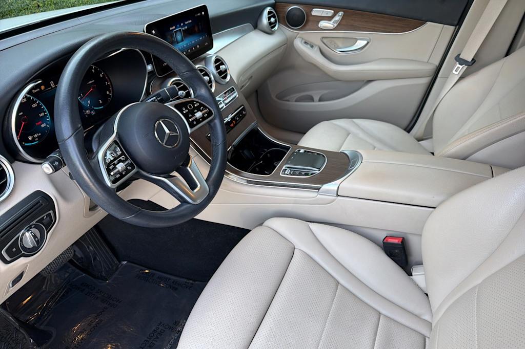 Thumbnail: 2022 Mercedes-Benz GLC - 10