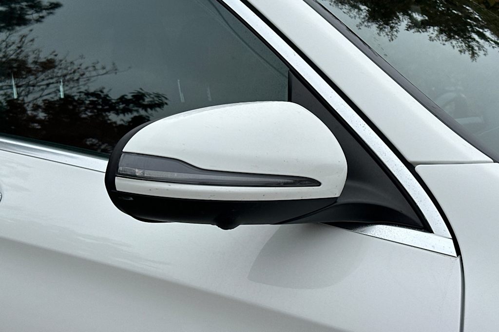 Thumbnail: 2022 Mercedes-Benz GLC - 11