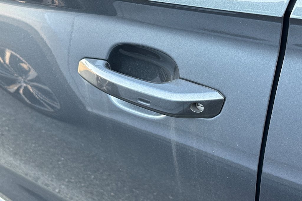 Thumbnail: 2022 Audi SQ5 - 20