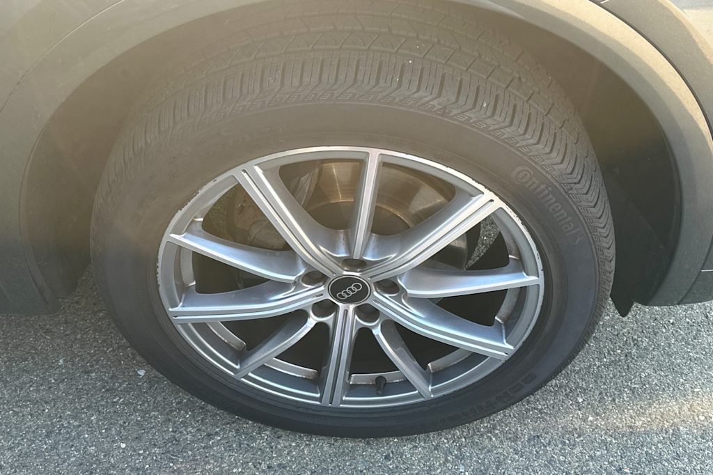 Thumbnail: 2022 Audi SQ5 - 6