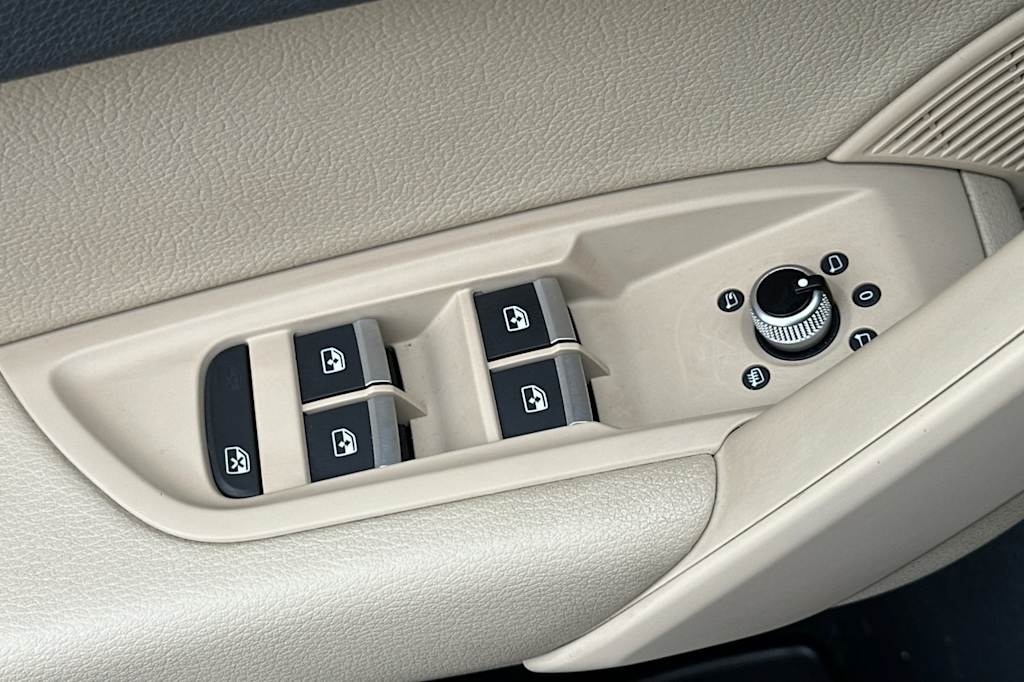 Thumbnail: 2018 Audi Q5 - 23