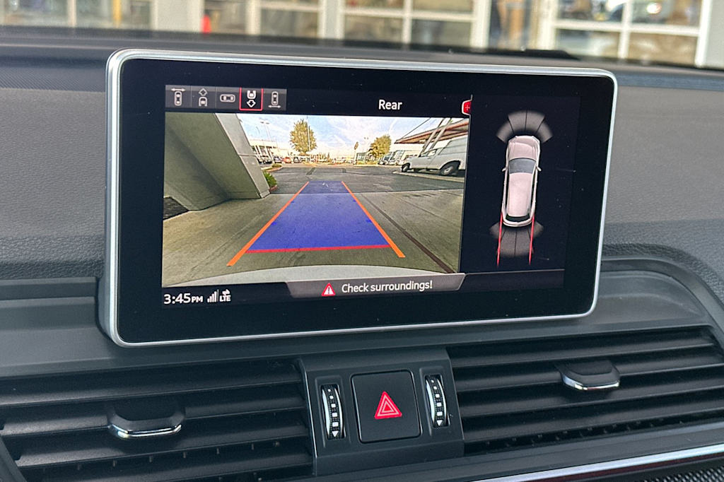 Thumbnail: 2018 Audi SQ5 - 27