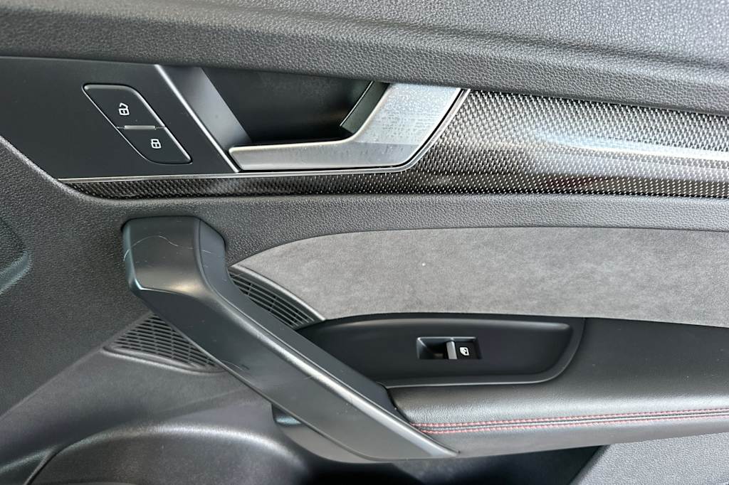 Thumbnail: 2018 Audi SQ5 - 25