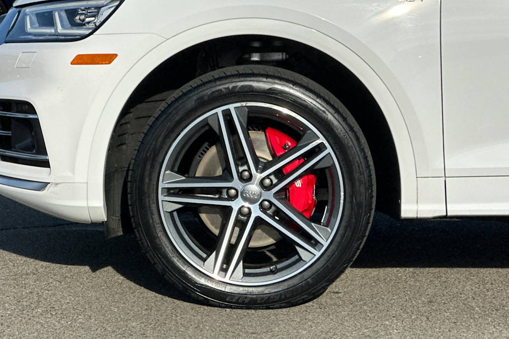 Thumbnail: 2018 Audi SQ5 - 8