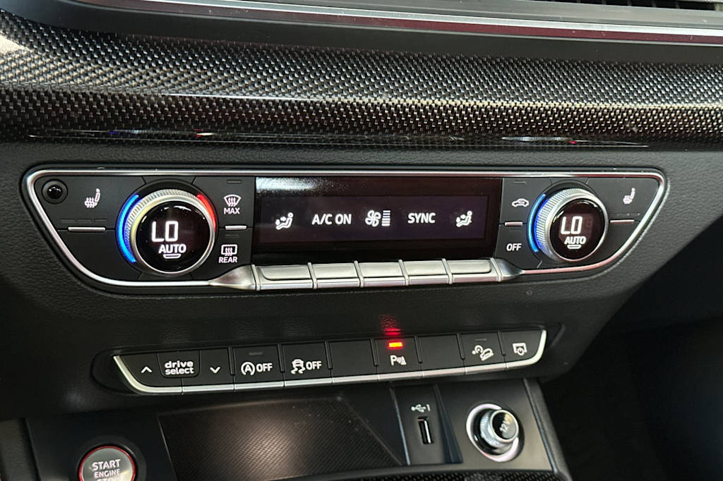 Thumbnail: 2018 Audi SQ5 - 28