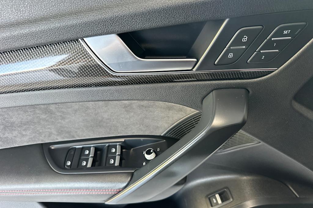 Thumbnail: 2018 Audi SQ5 - 22