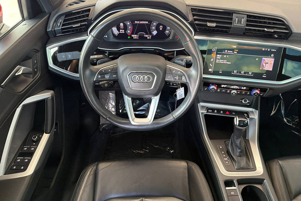 Thumbnail: 2025 Audi Q3 - 11