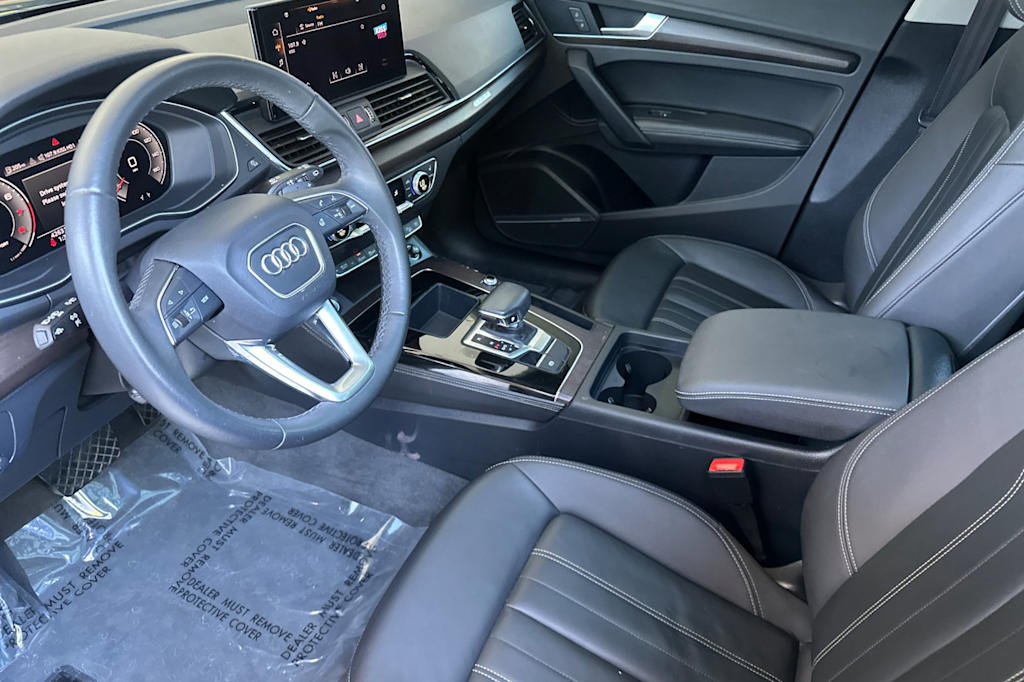Thumbnail: 2023 Audi Q5 - 10