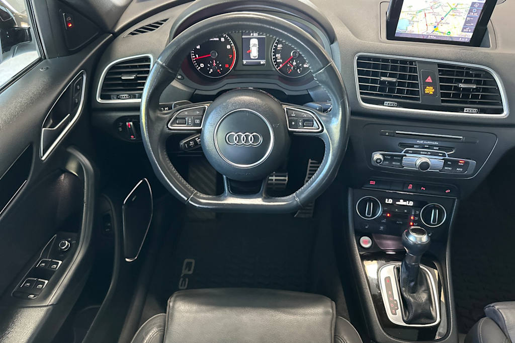 Thumbnail: 2018 Audi Q3 - 12