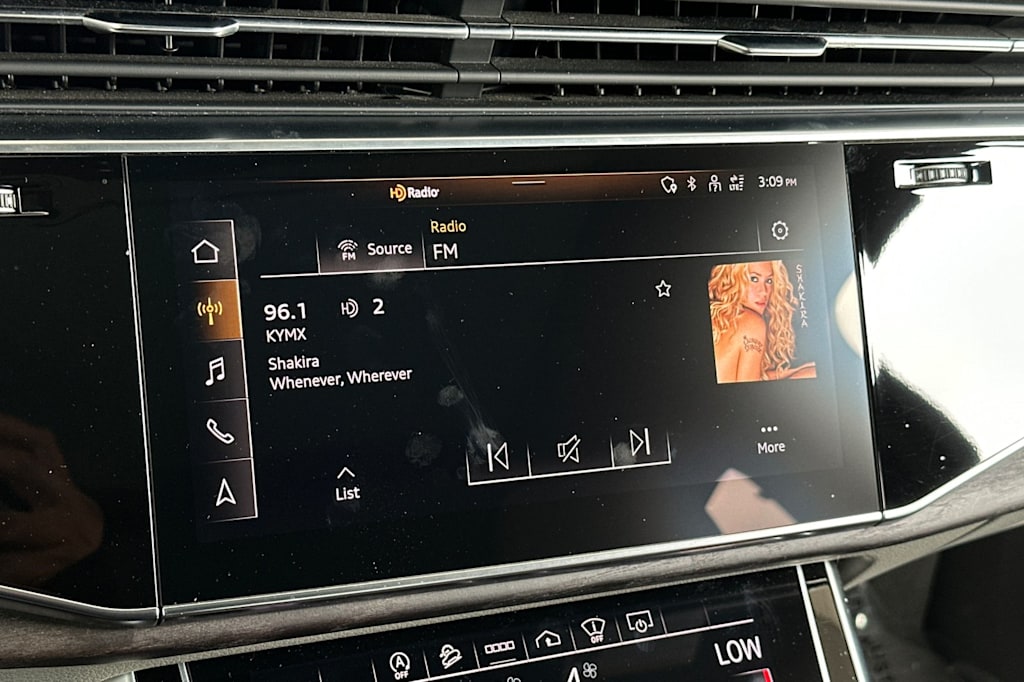 Thumbnail: 2021 Audi Q7 - 13
