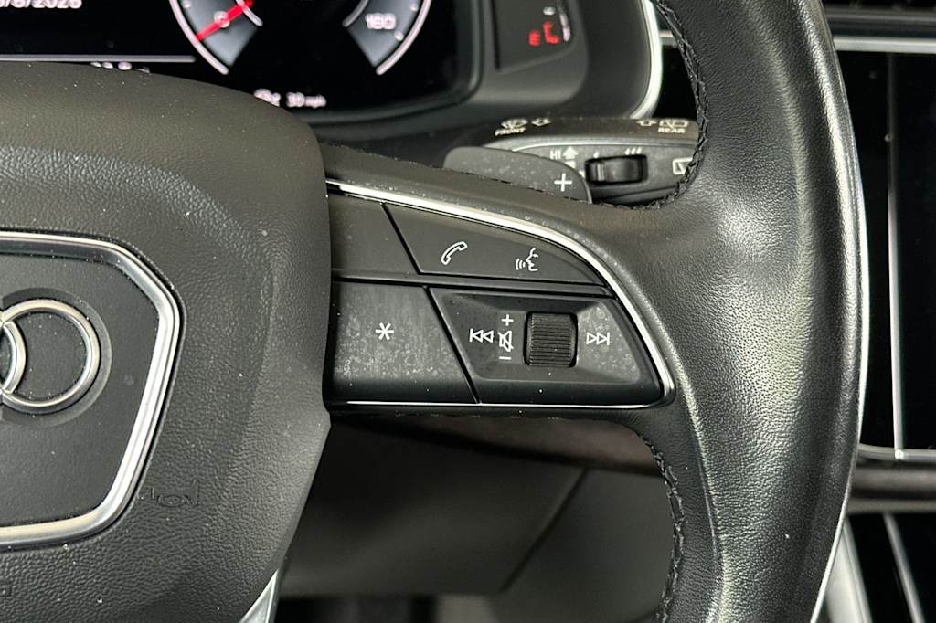 Thumbnail: 2021 Audi Q7 - 32