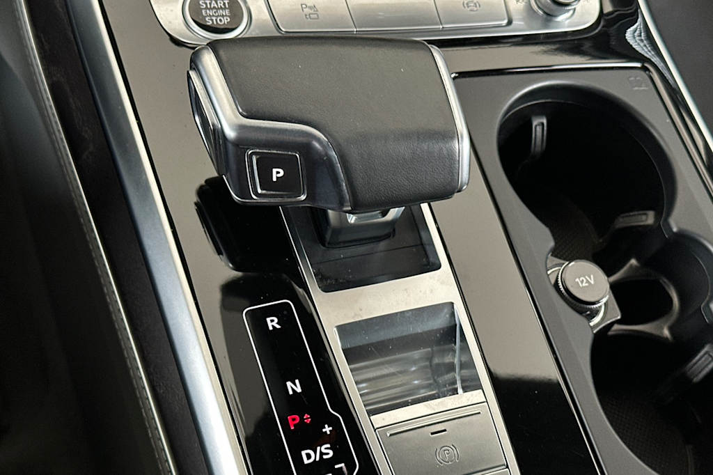 Thumbnail: 2021 Audi Q7 - 14