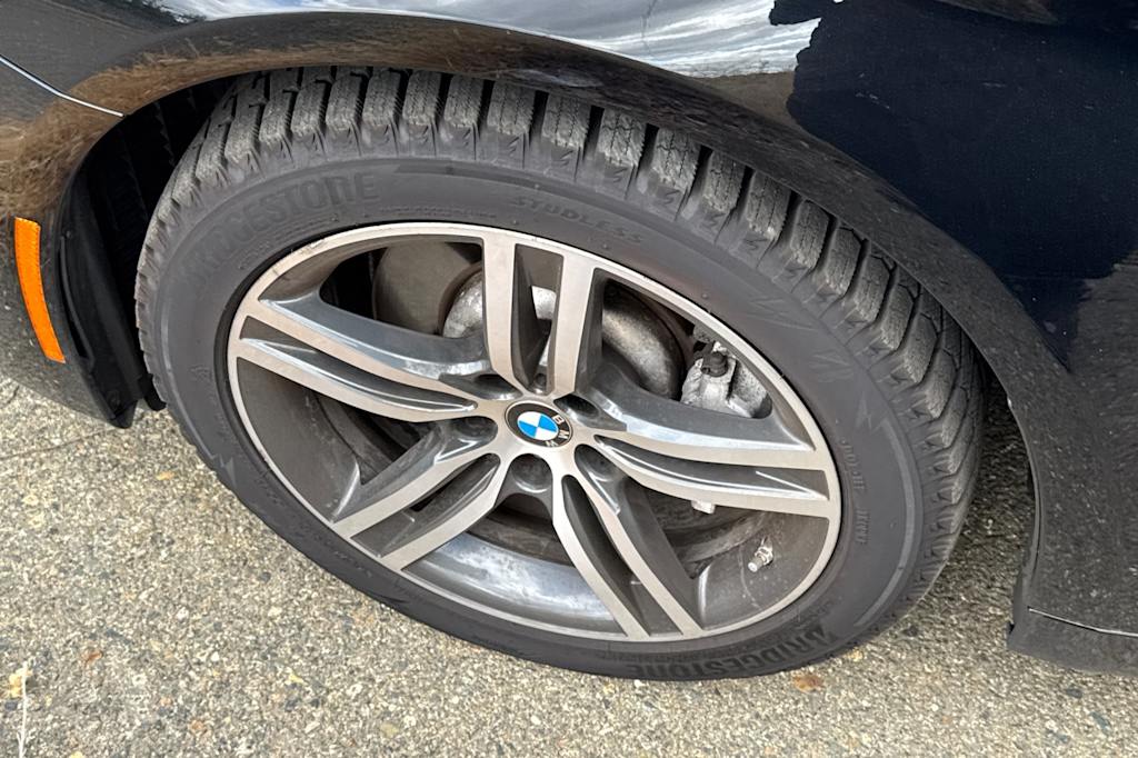 Thumbnail: 2021 BMW 5 Series - 23