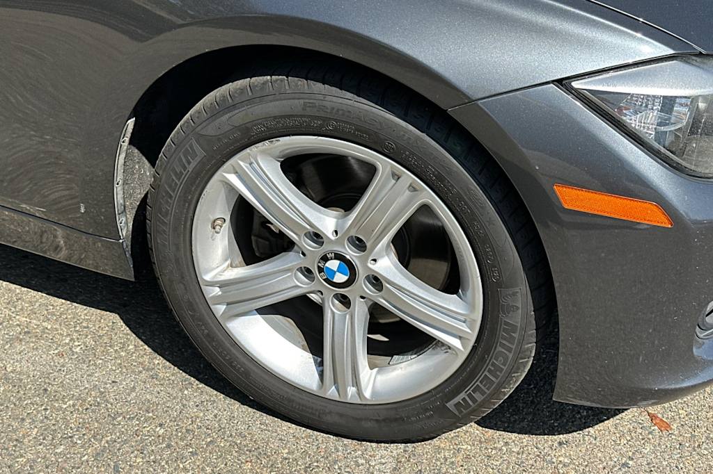 Thumbnail: 2015 BMW 3 Series - 6