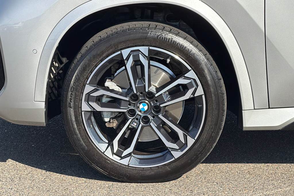 Thumbnail: 2023 BMW X1 - 8