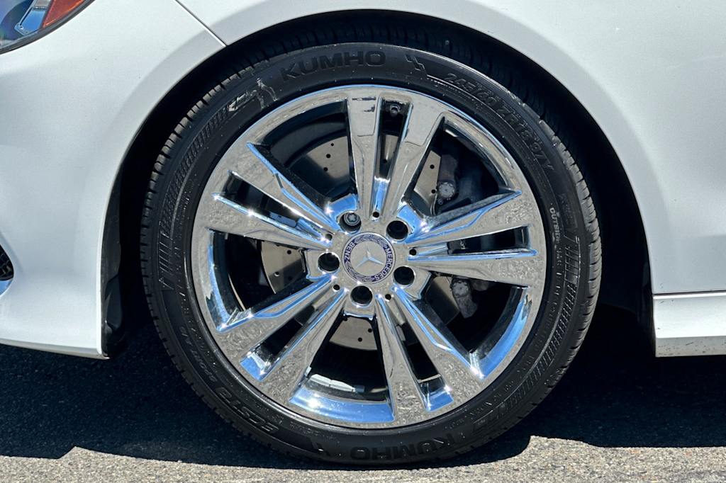 Thumbnail: 2016 Mercedes-Benz E-Class - 8