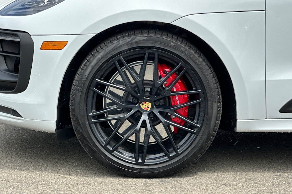 Thumbnail: 2023 Porsche Macan - 7
