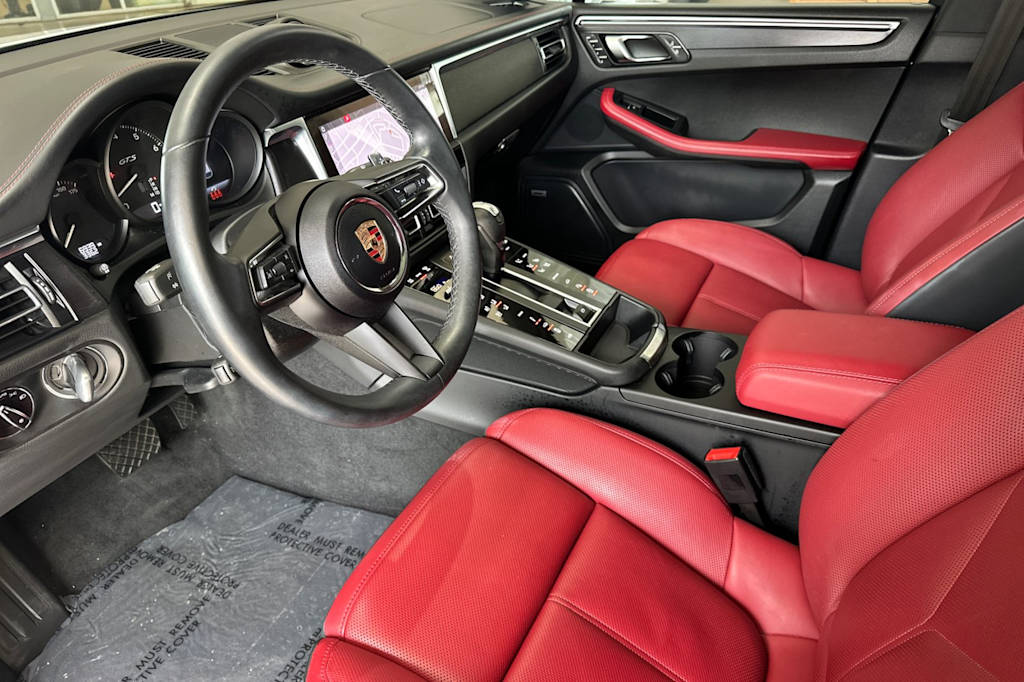 Thumbnail: 2023 Porsche Macan - 9