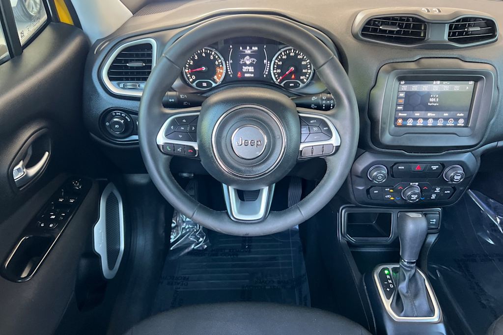 Thumbnail: 2018 Jeep Renegade - 12