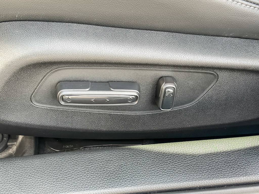 Thumbnail: 2023 Acura Integra - 25