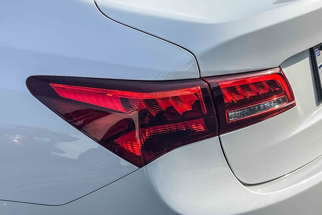 Thumbnail: 2016 Acura TLX - 19