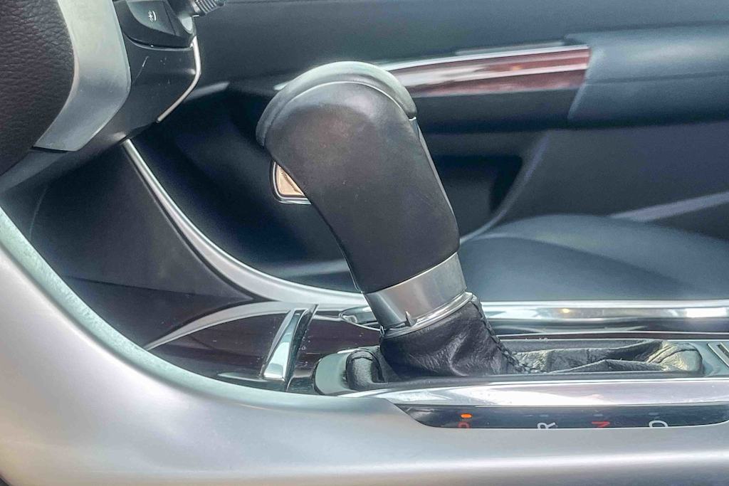 Thumbnail: 2016 Acura TLX - 25