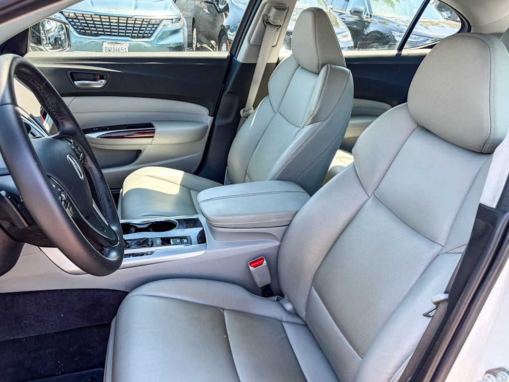Thumbnail: 2015 Acura TLX - 10