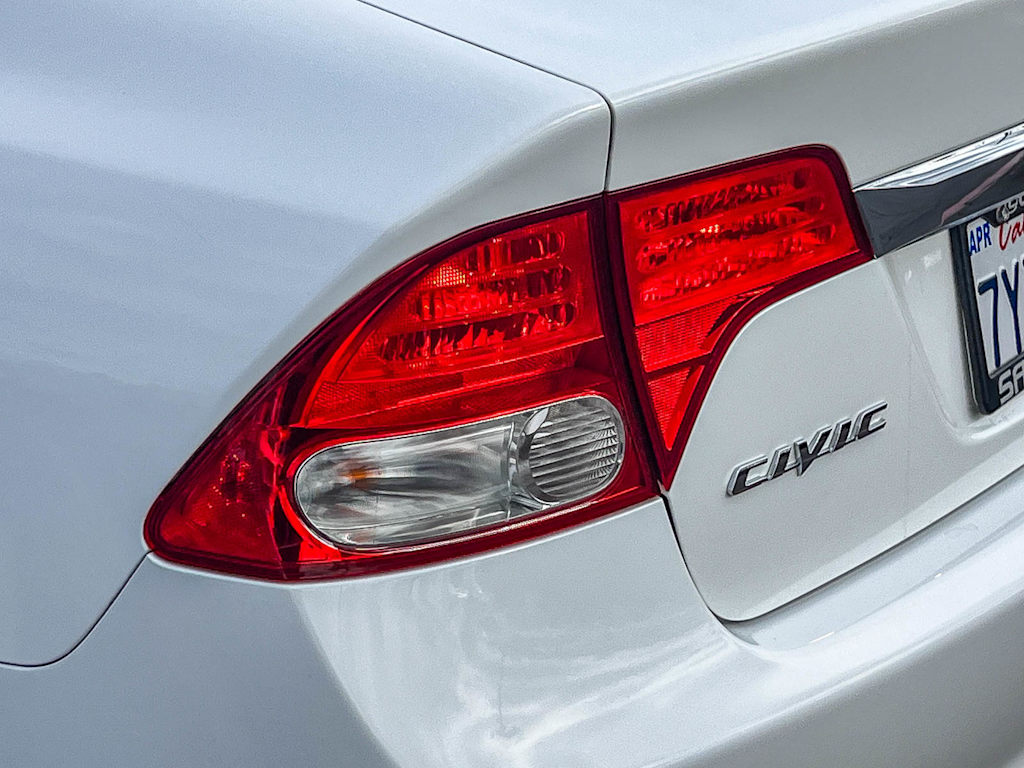 Thumbnail: 2011 Honda Civic - 19