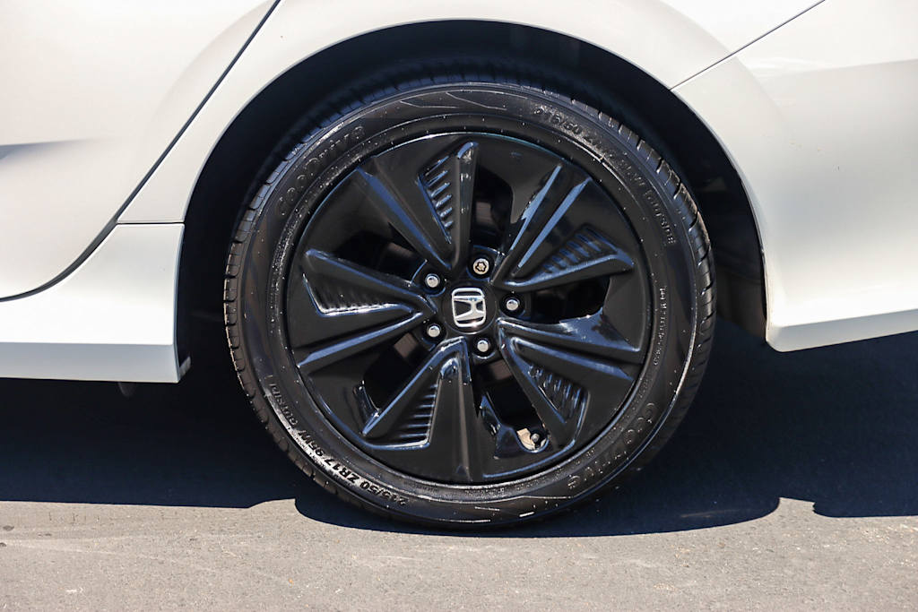 Thumbnail: 2017 Honda Civic - 21