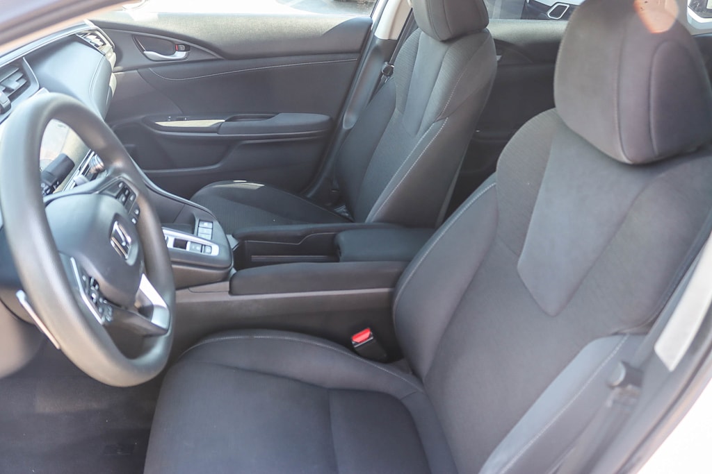 Thumbnail: 2021 Honda Insight - 10