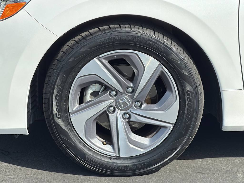 Thumbnail: 2020 Honda Insight - 7