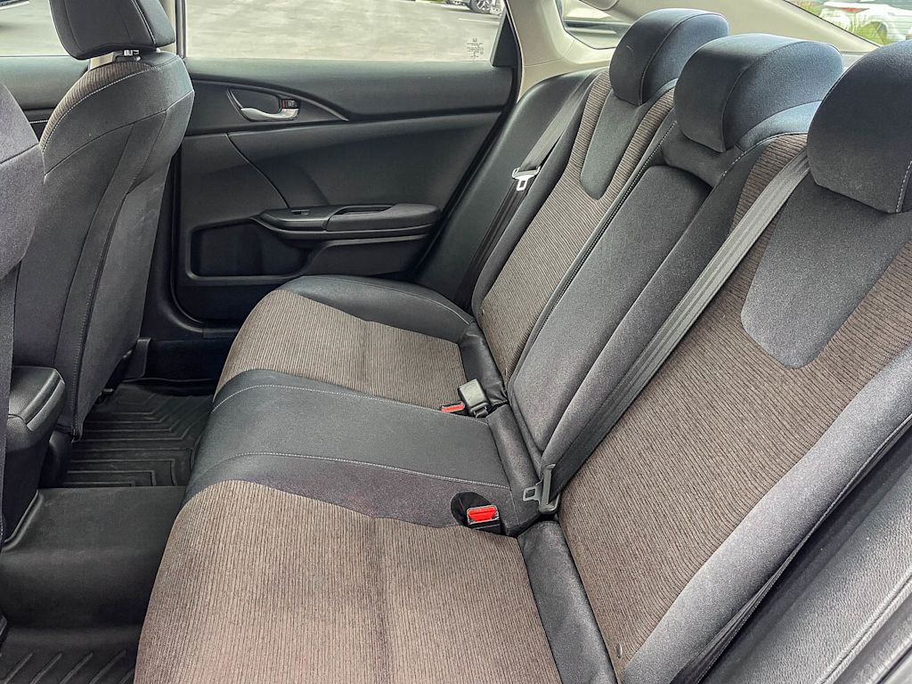 Thumbnail: 2019 Honda Insight - 11