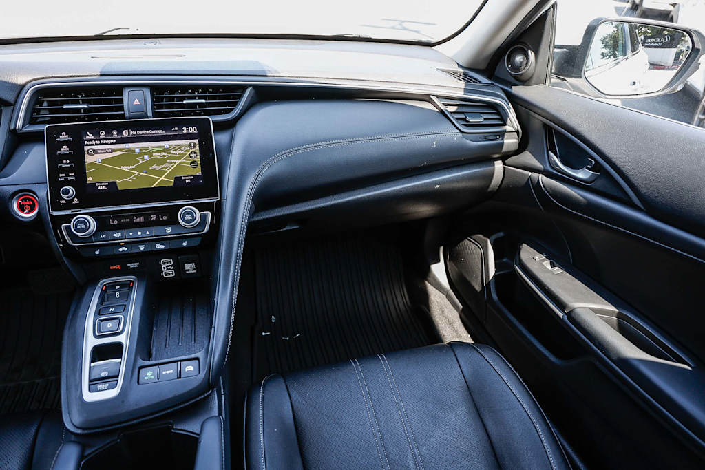 Thumbnail: 2020 Honda Insight - 30