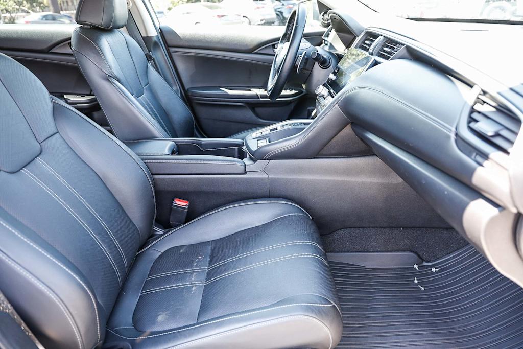 Thumbnail: 2020 Honda Insight - 8