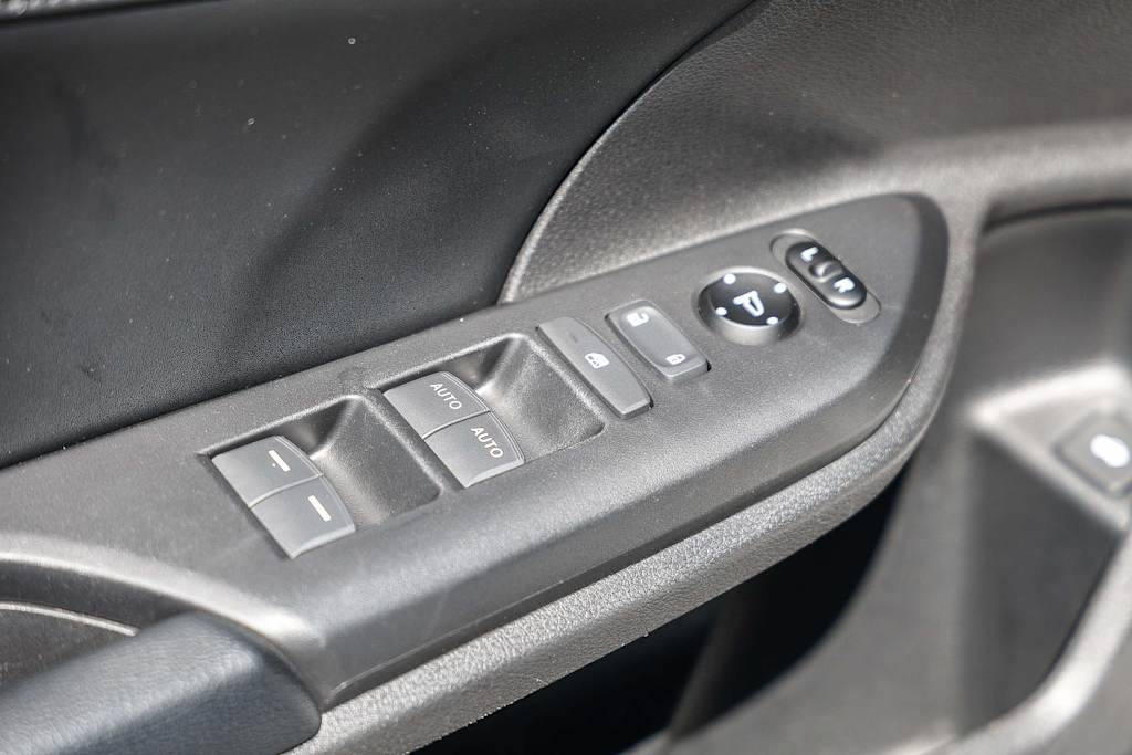 Thumbnail: 2020 Honda Insight - 35