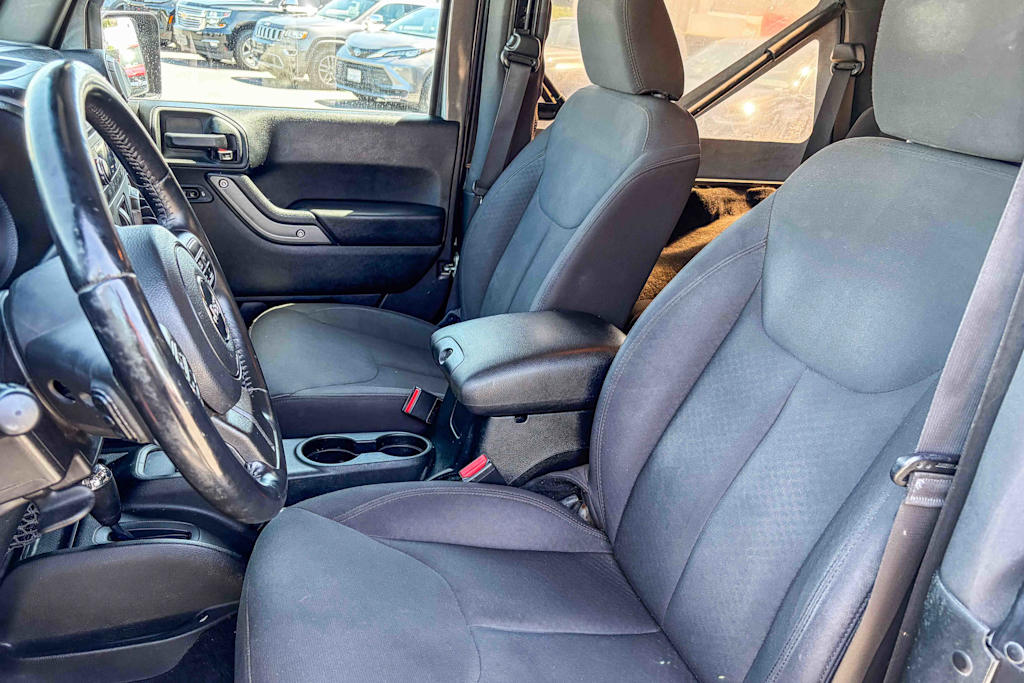 Thumbnail: 2018 Jeep Wrangler - 9