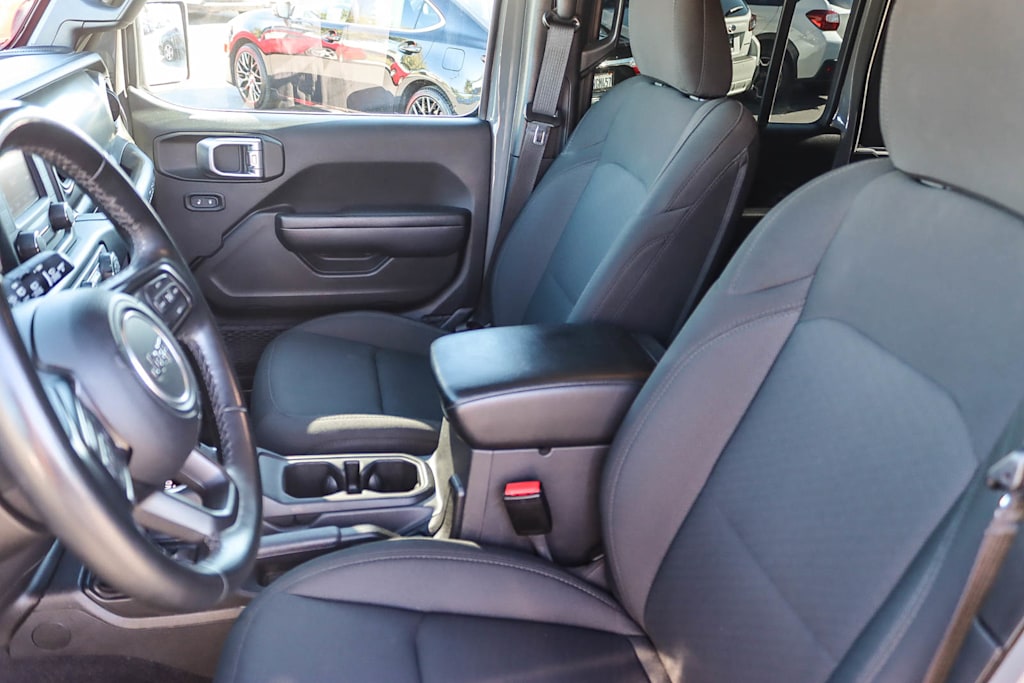 Thumbnail: 2021 Jeep Wrangler - 10