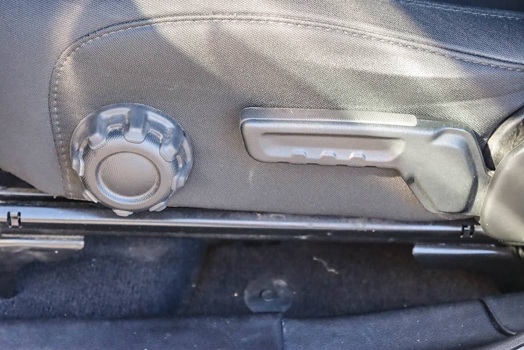 Thumbnail: 2021 Jeep Wrangler - 24