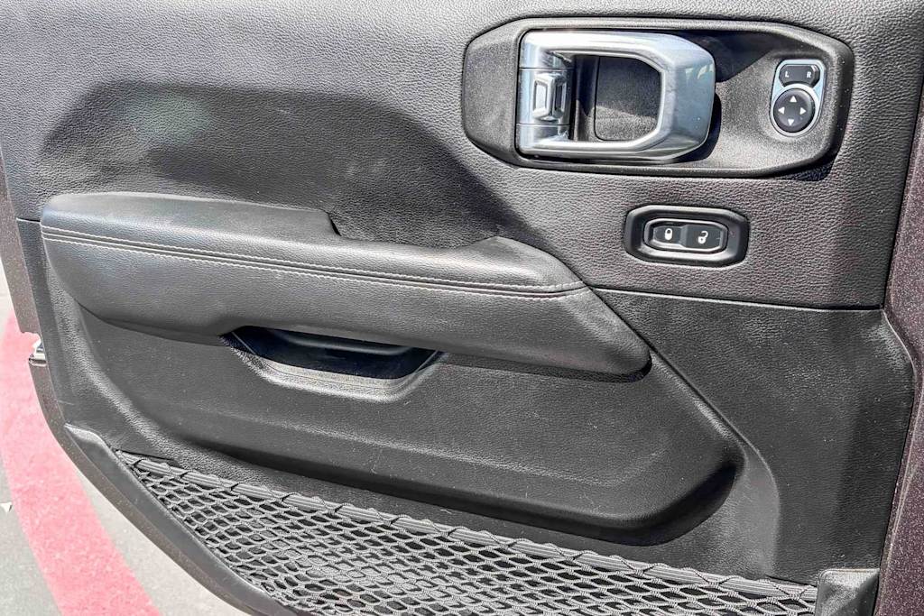 Thumbnail: 2021 Jeep Wrangler - 22