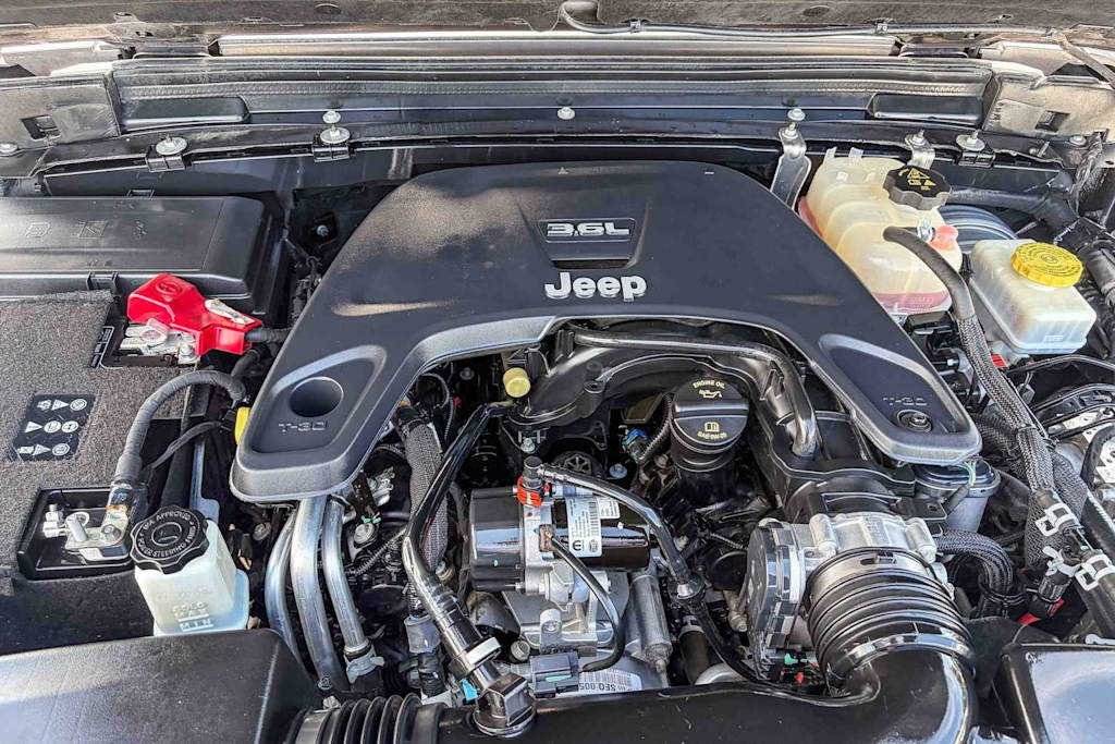 Thumbnail: 2021 Jeep Wrangler - 7
